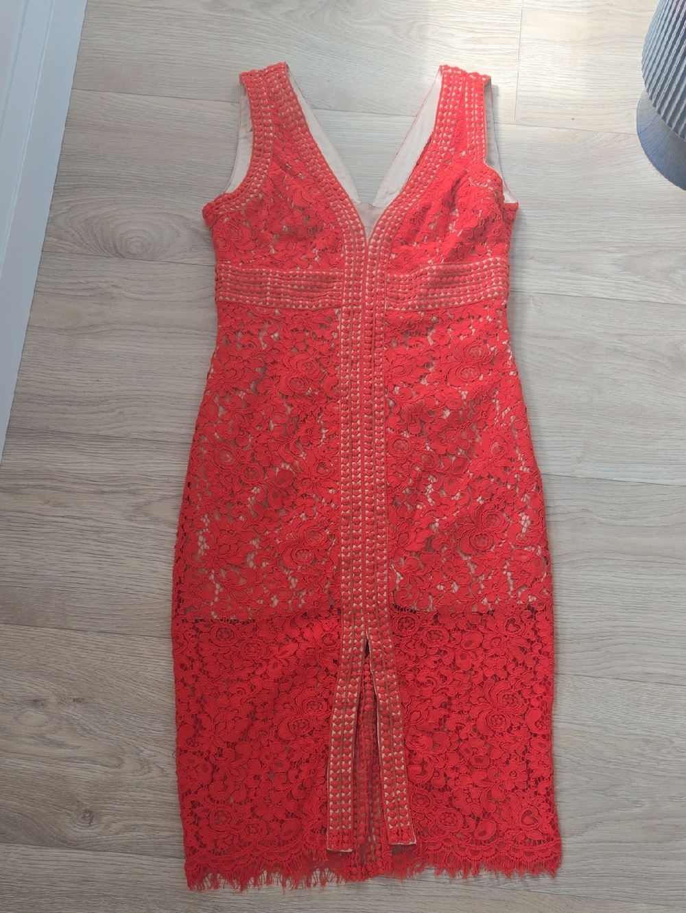 Red Lace V-Neck Bodycon Dress